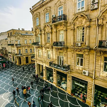 White Apartment In The Nizami Street Baku Exterior photo